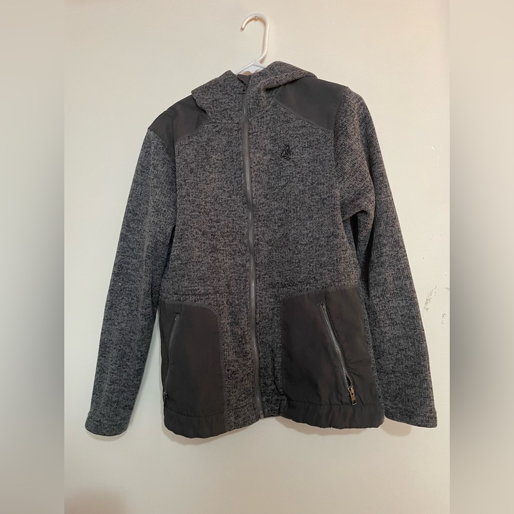 Brand:Legendary White Tails-Size: Medium, fits like small-Color: Grey, Dark Grey